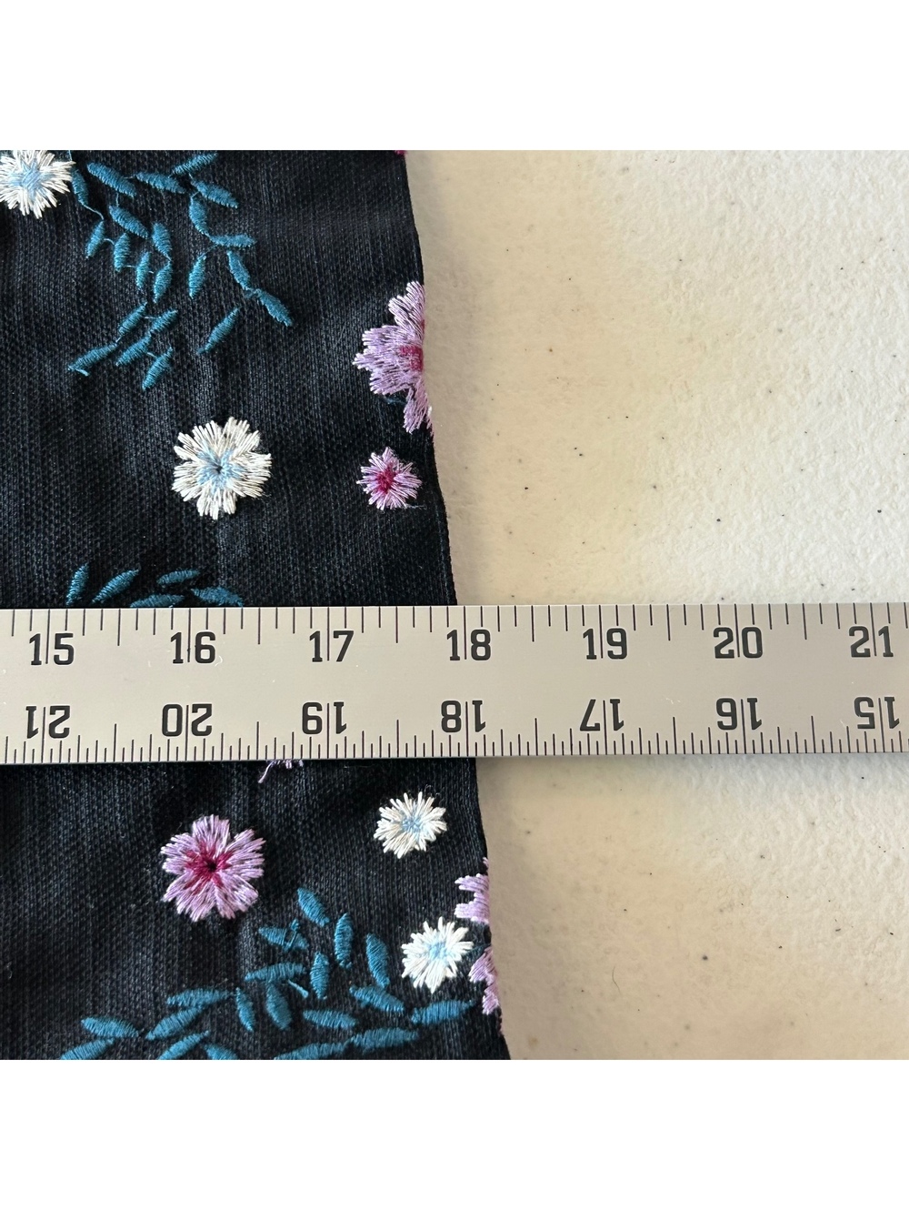LOFT Coquette Black Floral Embroidered Cotton Mini Skirt Size 6 Soft Academia - Picture 7 of 7